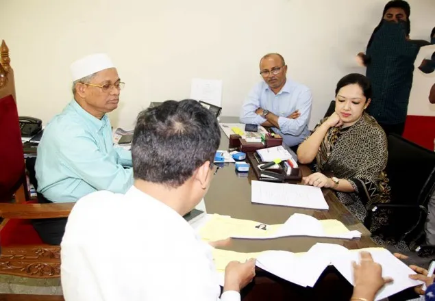 মনোনয়নপত্র জমা দিলেন রুমিন ফারহানা