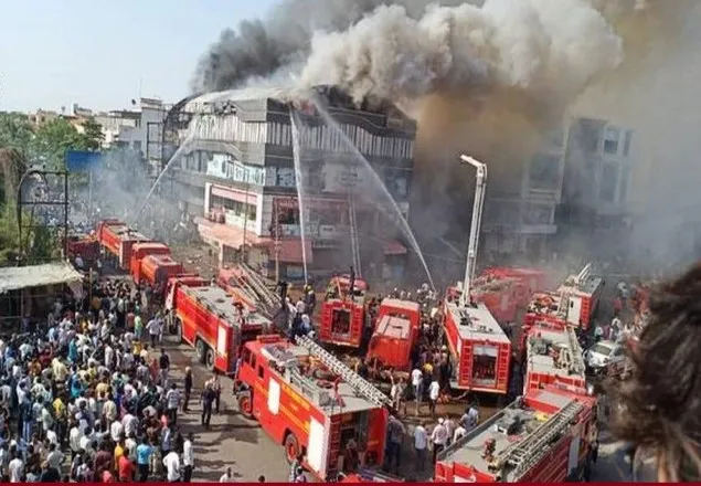 মোদির রাজ্যে কোচিং সেন্টারে আগুন, ১৯ শিক্ষার্থী নিহত 