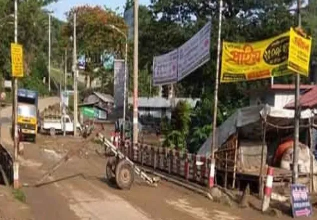 বান্দরবানে আ’লীগের অর্ধদিবস হরতাল চলছে