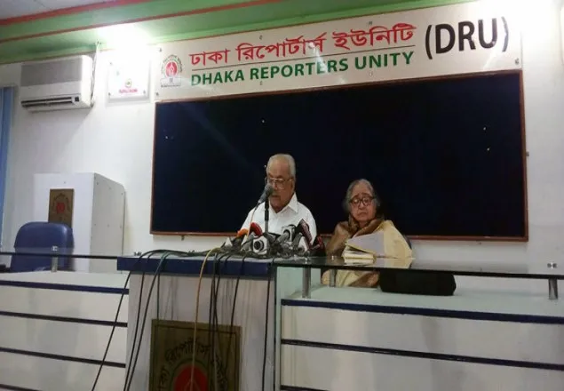 বঙ্গবন্ধুর ভাষণ বিকৃতি করায় ক্ষমা চাইলেন এ কে খন্দকার