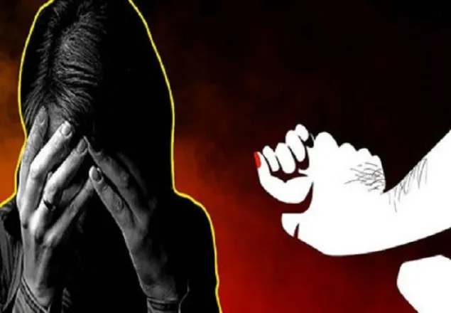১১ জন মিলে দুই বান্ধবীকে গণধর্ষণ, গ্রেফতার ৩ 
