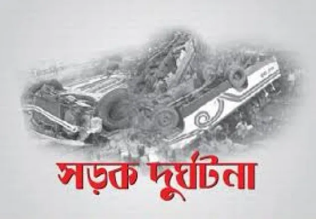 গাইবান্ধায় যাত্রীবাহী বাস খাদে, আহত ৪০