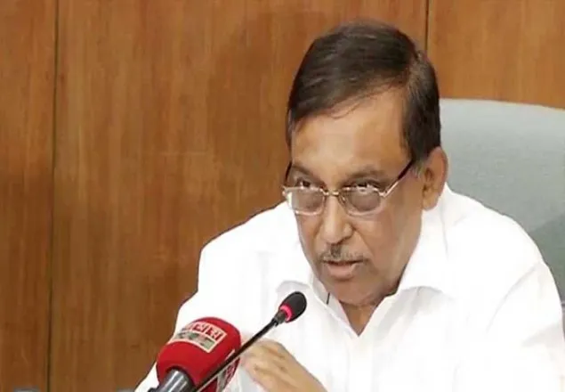 সাবেক ওসি মোয়াজ্জেম পলাতক, ধরতে অভিযান চলছে : স্বরাষ্ট্রমন্ত্রী