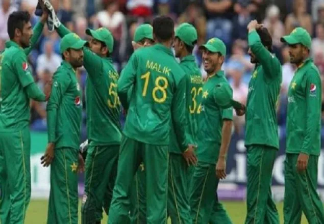 টস জিতে ফিল্ডিংয়ে পাকিস্তান