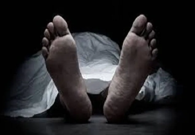 হাসপাতালে স্ত্রীর লাশ রেখে পালিয়েছে স্বামী ও শাশুড়ি