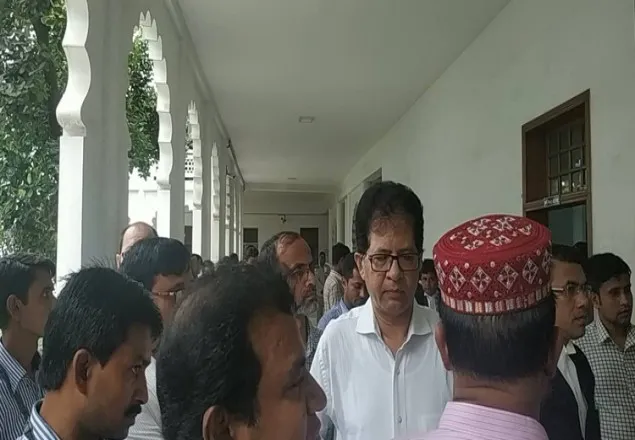 হাইকোর্টে নিরাপদ খাদ্য কর্তৃপক্ষের চেয়ারম্যান