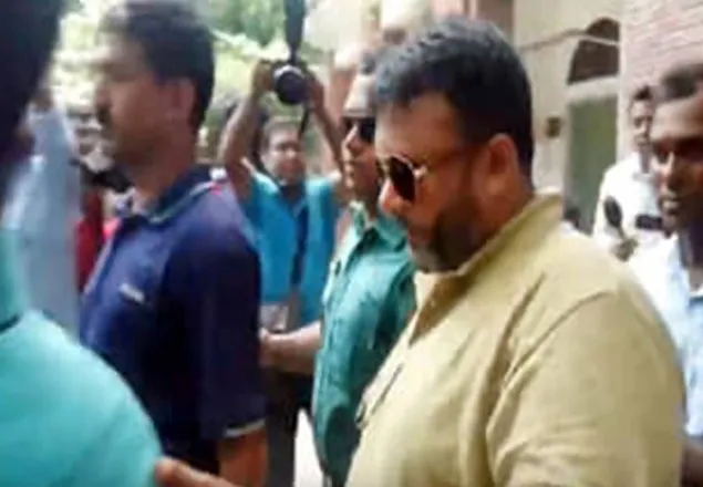 আদালতে ওসি মোয়াজ্জেম!