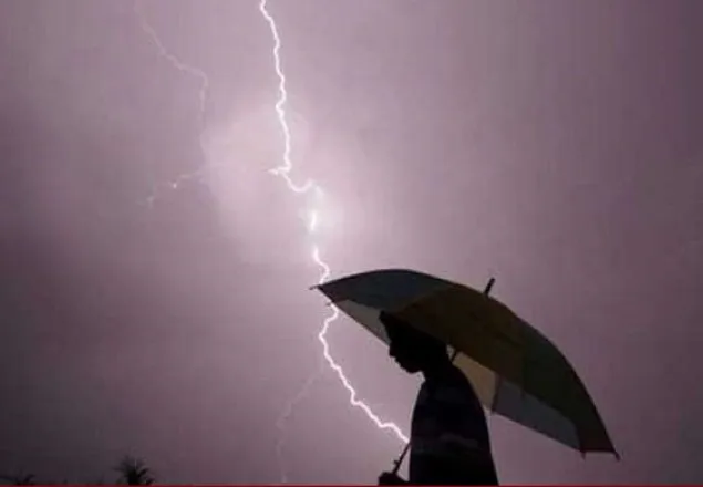 লালমনিরহাটে বজ্রপাতে শিক্ষার্থীসহ আহত ১০