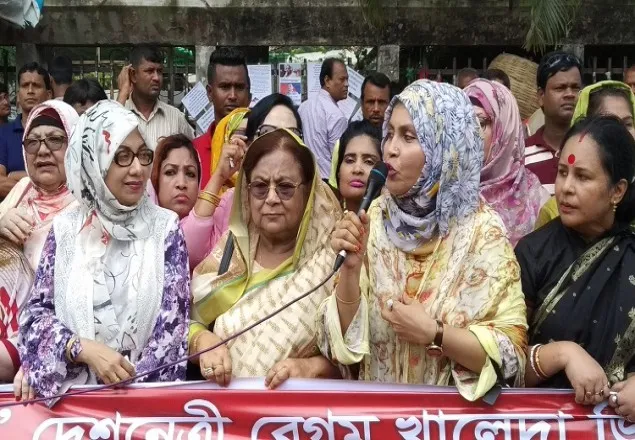 দেশে এখন আছে খুন, গুম, ধর্ষণ, দুর্নীতি ও শেয়ারবাজার লুটেরা: সেলিমা রহমান