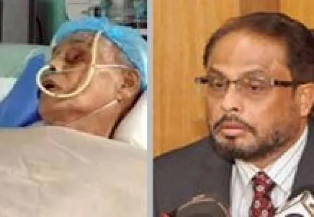 'চোখ মেলে তাকিয়েছেন এরশাদ'