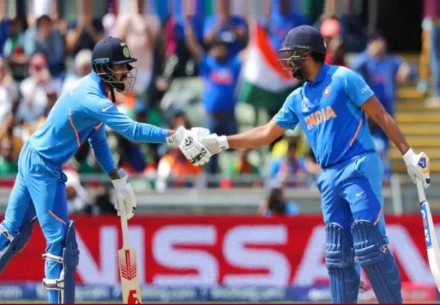 ৯ রানে ‘জীবন’ পেয়ে রোহিতের সেঞ্চুরি