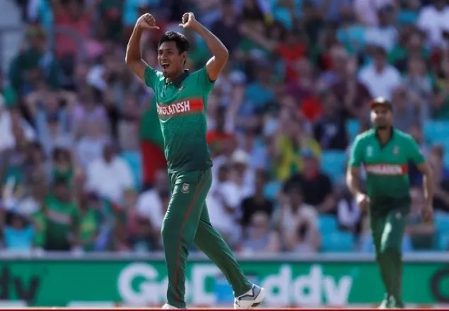 রুবেলের পর মুস্তাফিজের জোড়া আঘাত