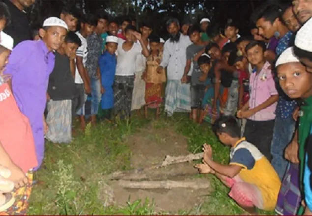 নারায়ণগঞ্জে কবর থেকে ১৫ কঙ্কাল চুরি