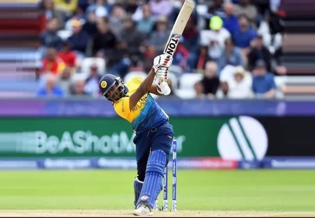 শীর্ষে ওঠার লড়াইয়ে ফিল্ডিংয়ে ভারত 