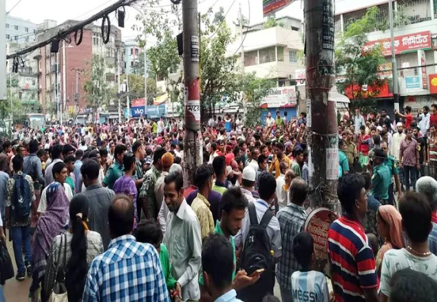 আজও রিকশাচালকদের সড়ক অবরোধ