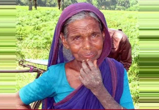 ৪৪ বছর ধরে রোজা রাখা সেই আদর্শ মা চলে গেলেন 