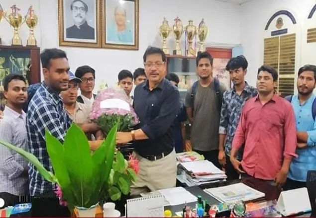 অধ্যক্ষের সঙ্গে তিতুমীর কলেজ সাংবাদিক সমিতির শুভেচ্ছা বিনিময় 