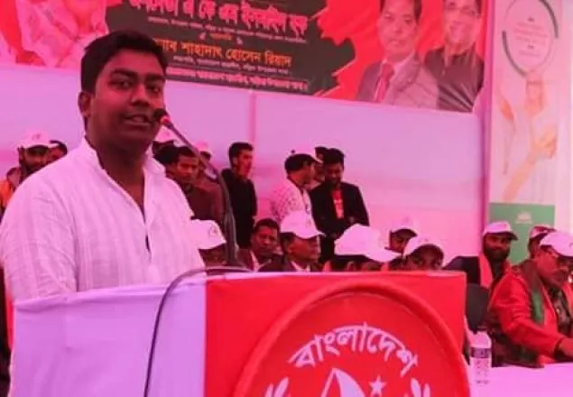 পরীক্ষার হলে থেকেও হত্যা মামলার আজগুবি আসামি!