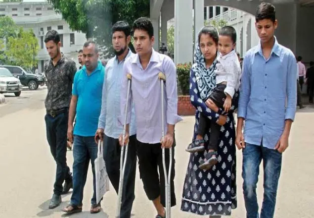 অব্যাহতি নিলেন গ্রীন লাইন কর্তৃপক্ষের আইনজীবী
