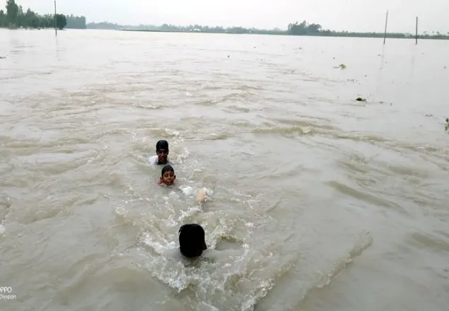 ১শ বছরের রেকর্ড ভেঙে ভয়াবহ রূপ নেয়েছে যমুনা