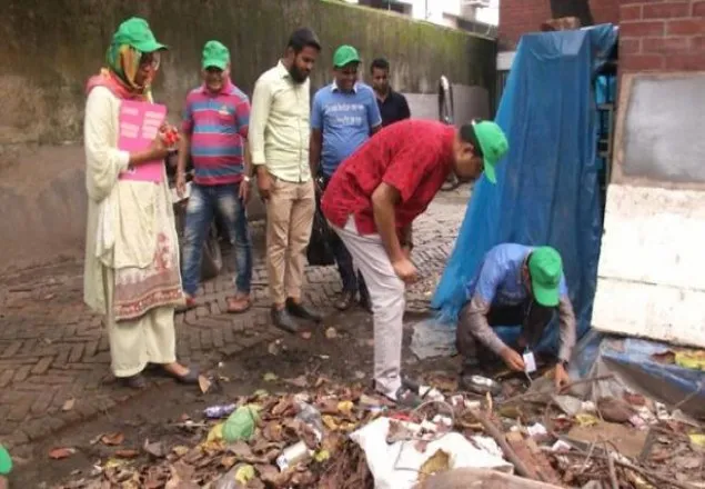 রাজধানীর ৭০ শতাংশ বাড়িতেই মিলছে এডিসের লার্ভা