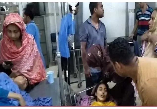 কুমিল্লায় শ্রেণিকক্ষে হাসতে হাসতে অজ্ঞান ২৫ নারী শিক্ষার্থী