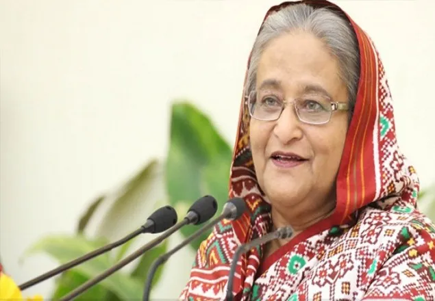 প্রধানমন্ত্রীর চোখে সফল অস্ত্রোপচার