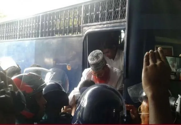 মাওলানা সাঈদী রাজশাহীর আদালতে, উৎসুক জনতার ভিড় 