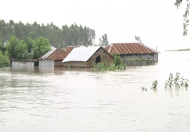 বন্যায় ক্ষতিগ্রস্ত প্রায় ৪৯ লাখ মানুষ