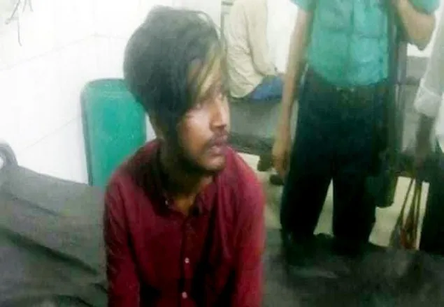 বিয়ের আসরে প্রেমিকার বাবাকে কুপিয়ে হত্যা করলো প্রেমিক