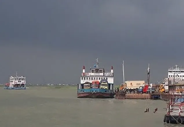 পদ্মায় ২ নম্বর বিপদ সংকেত