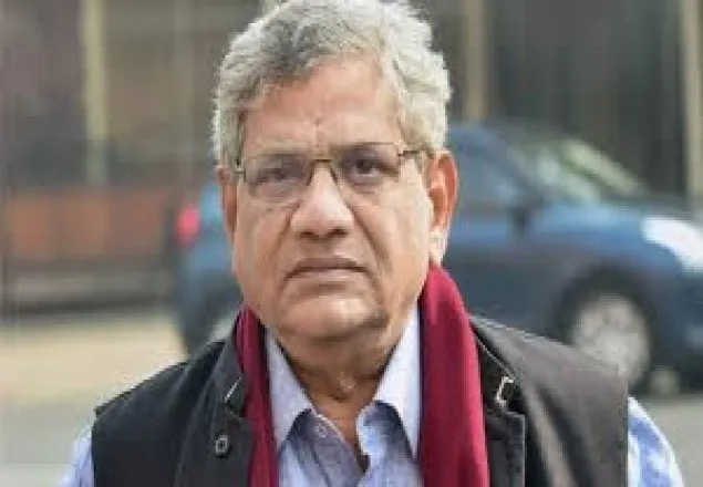 কাশ্মীরে নেমেই সীতারাম ইয়েচুরি আটক
