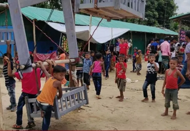 ঈদ আনন্দে রোহিঙ্গা শিশুরা  