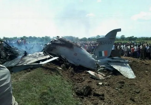 যুদ্ধ ছাড়াই বিধ্বস্ত হচ্ছে ভারতীয় বিমানগুলো