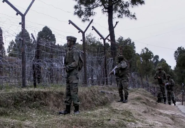 কাশ্মিরে পাক বাহিনীর গুলিতে ৬ ভারতীয় সেনা নিহত