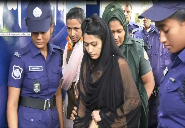 মিন্নিসহ ১৪ আসামিকে আদালতে হাজির