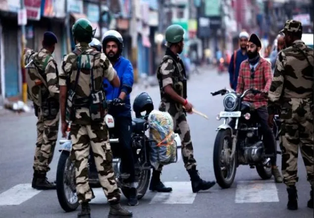 জম্মু ও কাশ্মীর ইস্যুতে ধাক্কা খেল ভারতের কেন্দ্রীয় সরকার