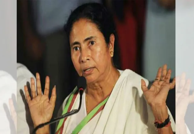 কাশ্মিরে পাশবিকতা চালাচ্ছে সরকার : মমতা