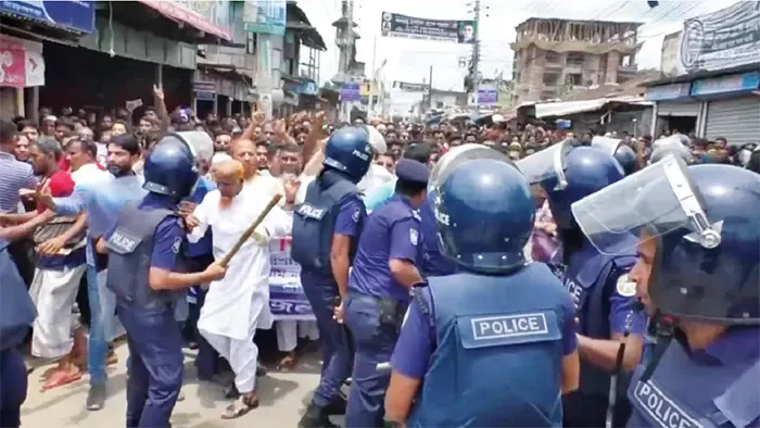 বিএনপি পাঁচজনকে রিমান্ডে নিতে আবেদন পুলিশের