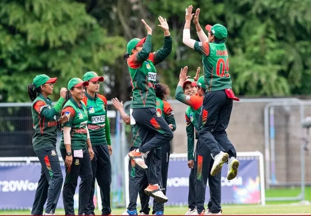 গ্রুপ সেরা হয়েই সেমিতে বাঘিনীরা 