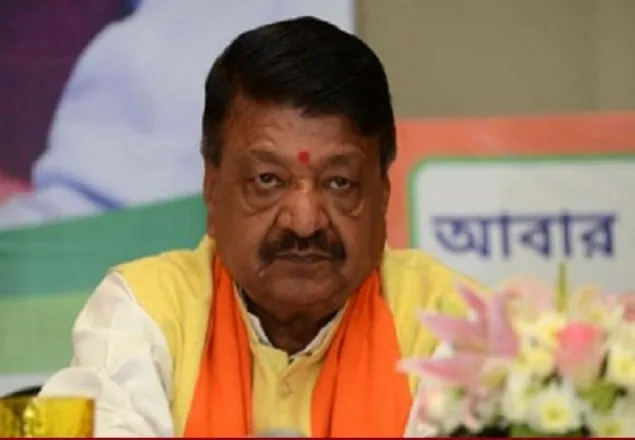 ‘পশ্চিমবঙ্গে বিজেপি ক্ষমতায় এলে জুতো পালিশ করবে পুলিশ’
