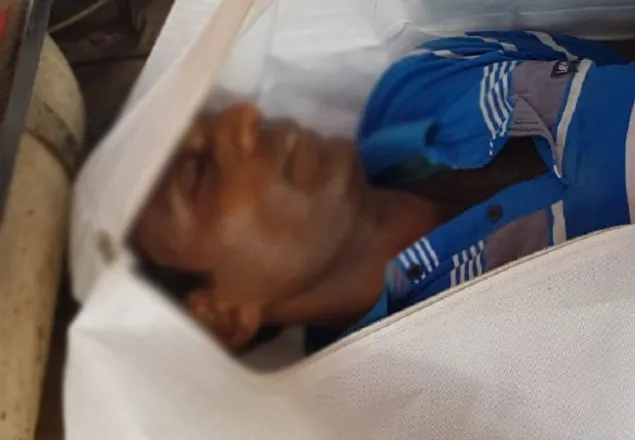  ছিনতাইয়ে বাধা দেওয়ায় যুবককে কুপিয়ে হত্যা