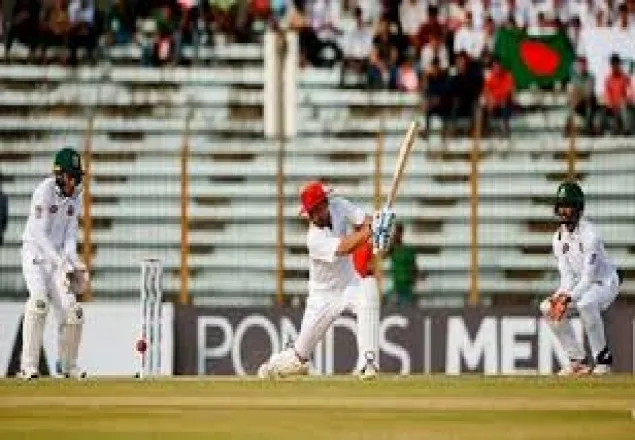 বড় লিডের পথে আফগানিস্তান, বিপদে বাংলাদেশ