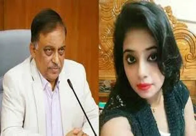 স্বরাষ্ট্রমন্ত্রীকে কটূক্তি করে ডেপুটি জেলার সাময়িক বরখাস্ত
