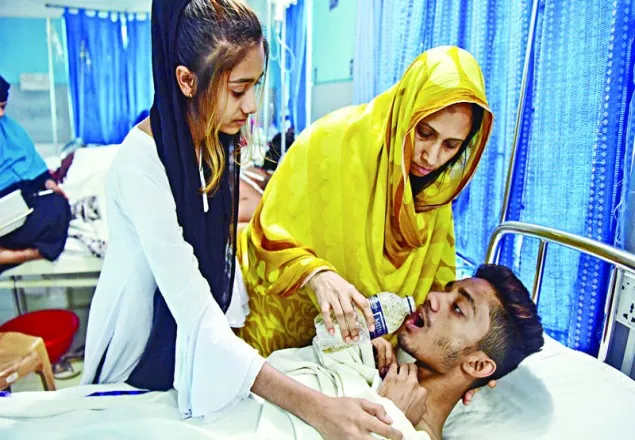 কেউ দেখতে যায়নি পরিবারটিকে