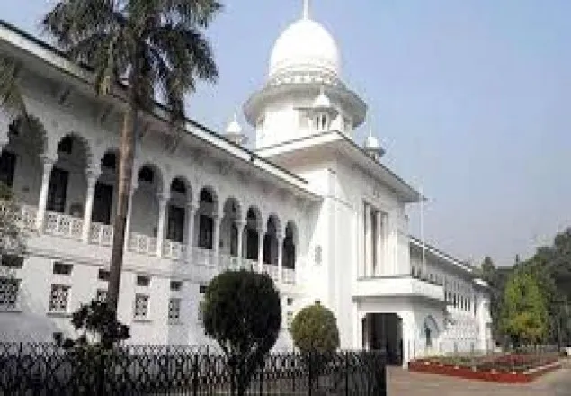 থানায় ধর্ষকের সঙ্গে বিয়ে, নজর রাখছেন হাইকোর্ট