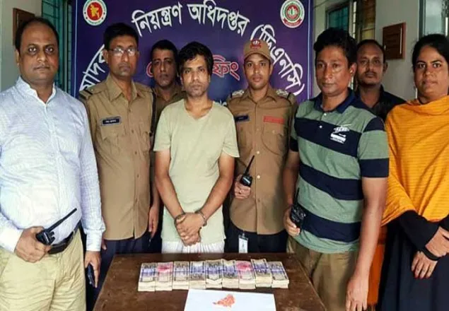 ইয়াবা ডিলার শান্তবাবু গ্রেফতার, কবুতরের খোপ থেকে উদ্ধার ১৮ লাখ