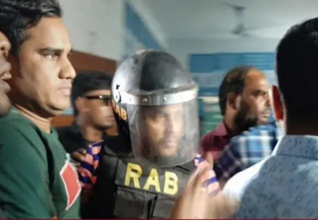 যুবলীগ নেতা খালেদকে গুলশান থানায় হস্তান্তর