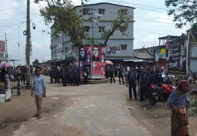 ফতুল্লার ‘জঙ্গি আস্তানায়’ ঘিরে রাখা বাড়িতে অভিযান শুরু
