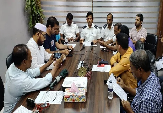 দুদুকের সাবেক ডিজির বিরুদ্ধে বেনাপোল কাস্টমসের মামলা